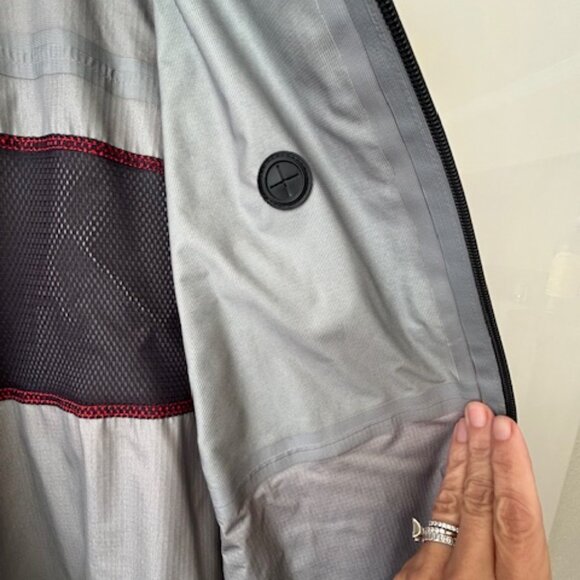 Showers Pass Women's Elite 2.1 Jacket - Picture 12 of 16